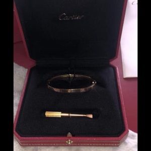 🦋SOLD🦋 CARTIER LOVE BRACELET SM 16 yellow gold